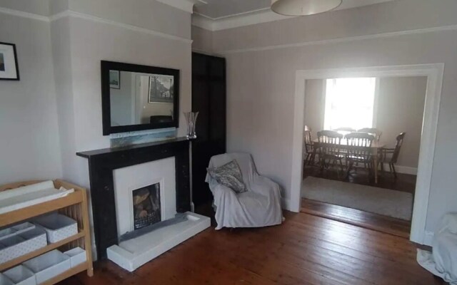 Spacious 4 Bedroom Home in Drumcondra