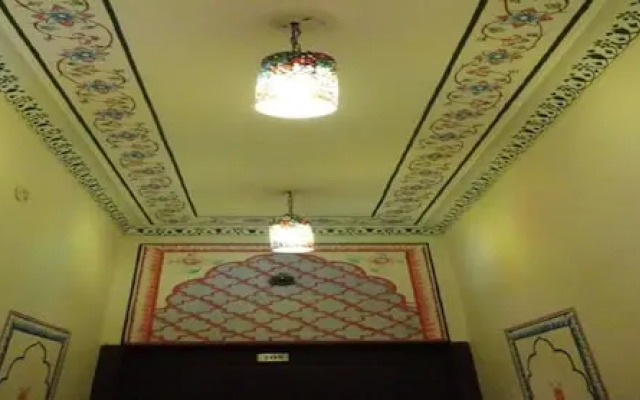 Room Maangta 102 @ Jaipur