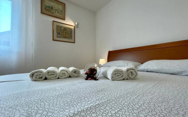 Apartments Matacin with Sea View
