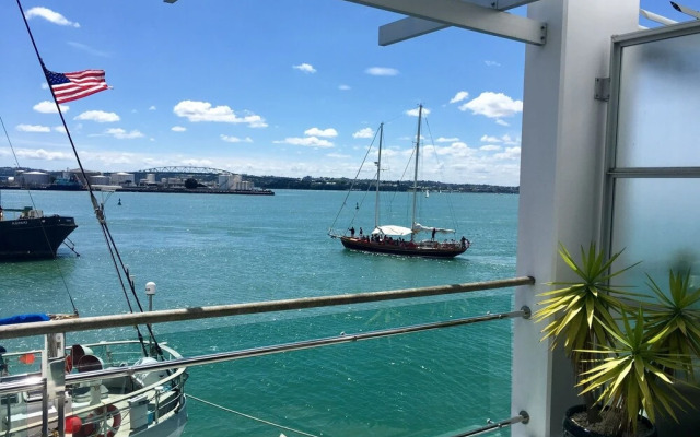 1BR Princes Wharf Seaview Apartment