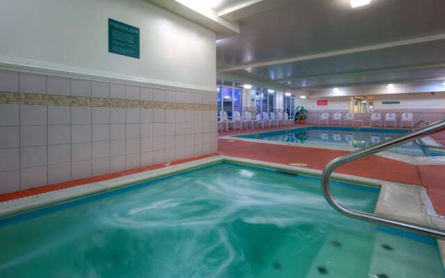 Country Inn & Suites by Radisson, Chester, VA