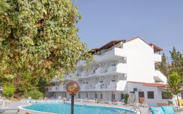 Haris Hotel