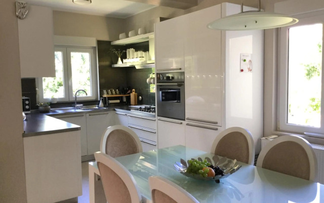 Holiday House Lilija