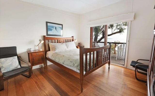 Lakescapes Cottage - 180 Degree Panoramic Views – Guest Rooms – Metung