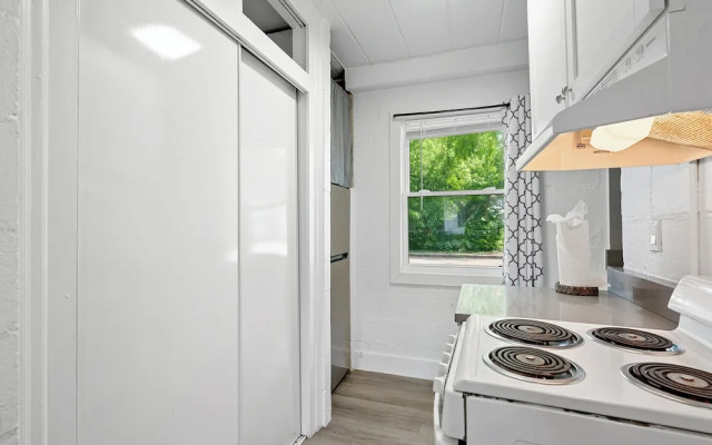 Chic City Retreat 93H