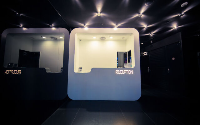 SleepBox Hotel - Ximen