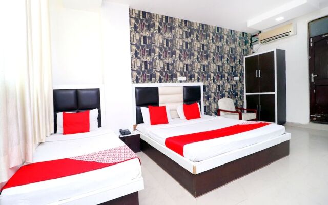 OYO 44668 Hotel Plazza