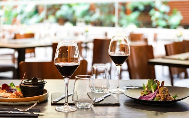 Pullman Santiago El Bosque by Accor Hotels