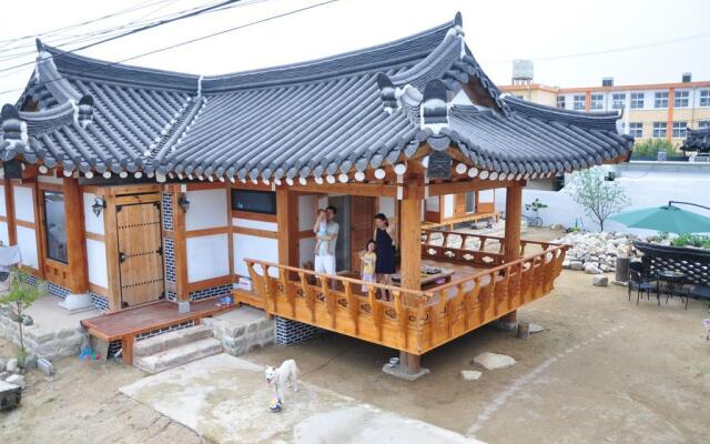 Soi Hanok Stay