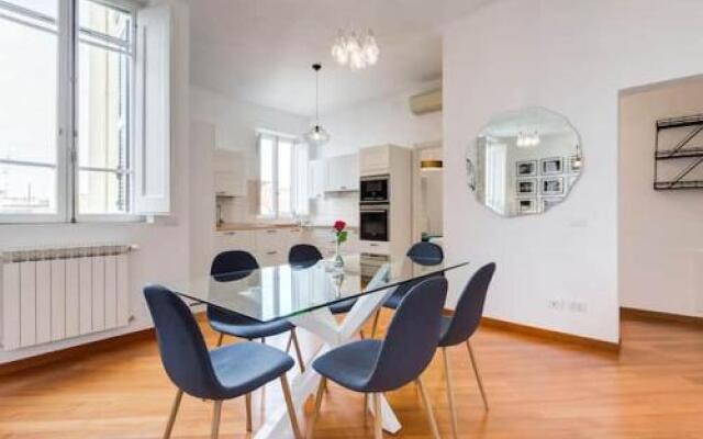 Modern flat near Piazza della Repubblica