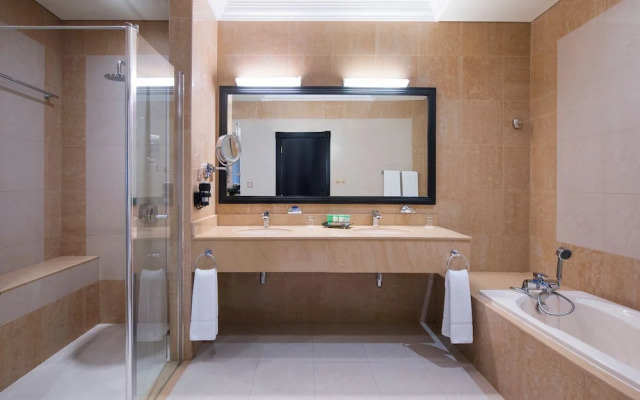 Al Hamra Residence & Village Hotel
