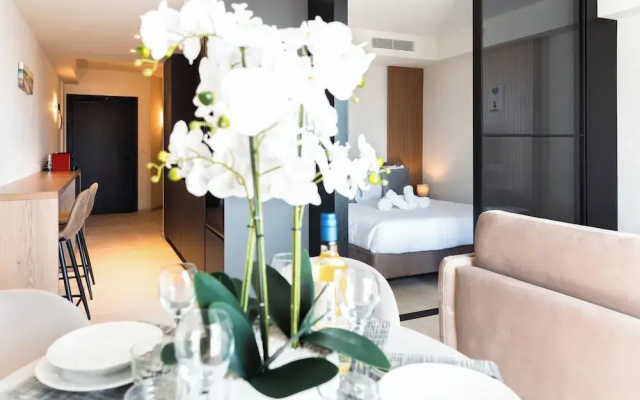 Mercury Suites