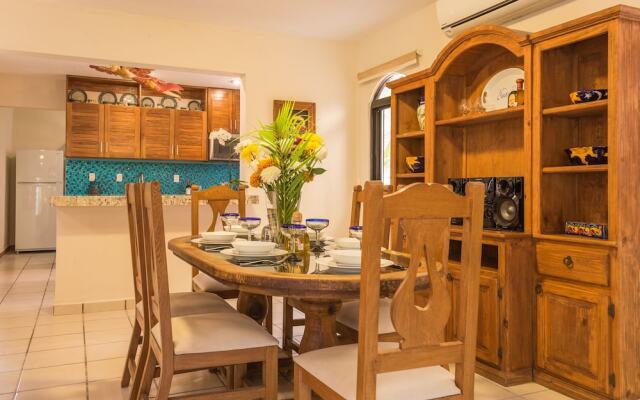 La Buena Vida Suites - Adults Only
