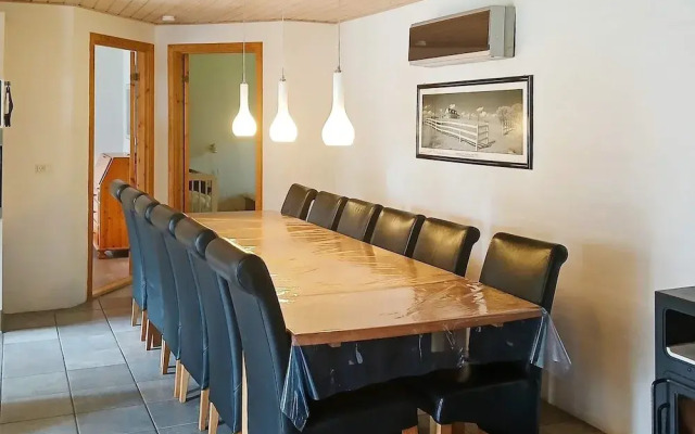 12 Person Holiday Home in Hojslev-by Traum