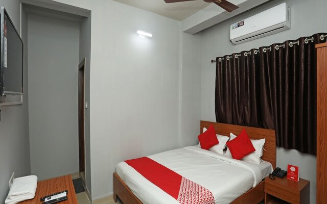 Oyo 35873 Durbar Guest House