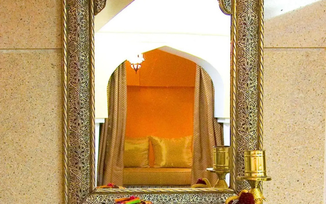 Hotel Iris