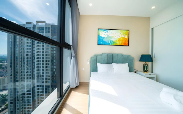 HKG-Vinhomes Sky Lake - Luxury Apartment