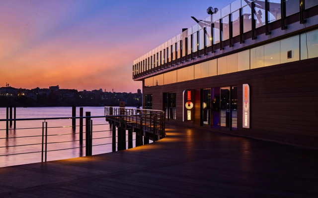 Hotel English Point Marina & Spa