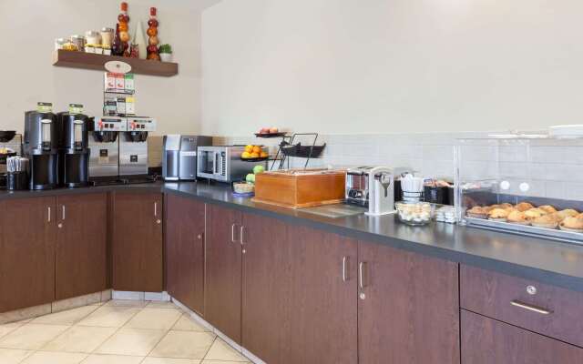 Ramada by Wyndham Weyburn