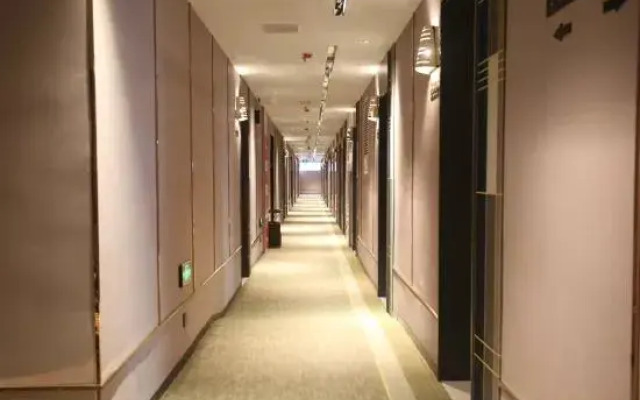 Ruibai · Yun Hotel (Dangshan Huijing Yayuan store)