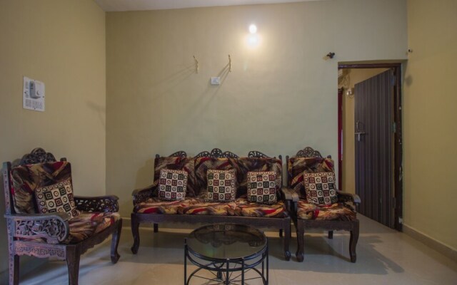 OYO 16456 Home Decent 1BHK Vagator