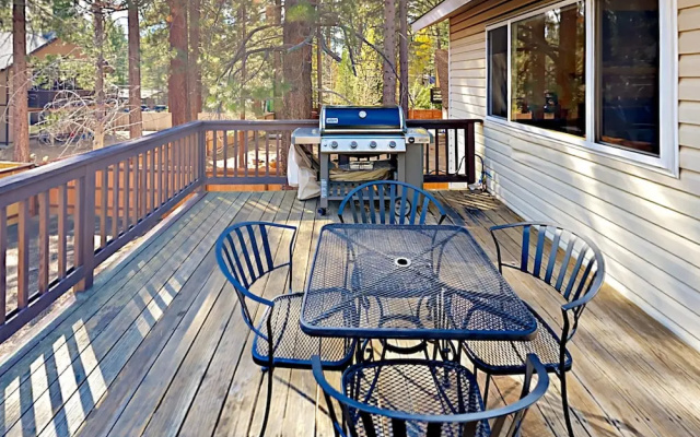 4BR South Tahoe Hot Tub Haven by RedAwning