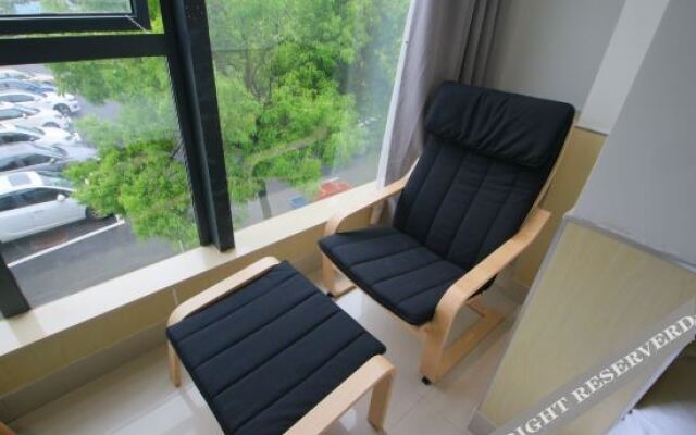 100 Inn Liangpin Hotel (Shanghai Pusan Road Subway Station)