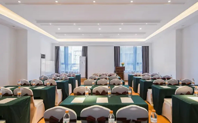 Vienna Hotel Taicang Zhenghe Road