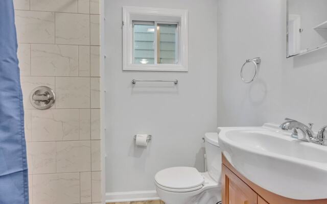 Heck Street Hideaway - Copy