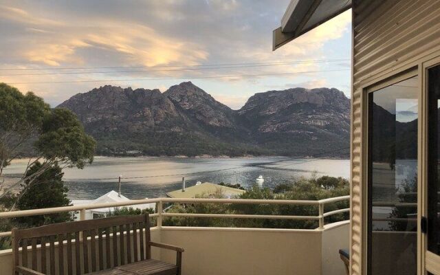 Freycinet Beach House