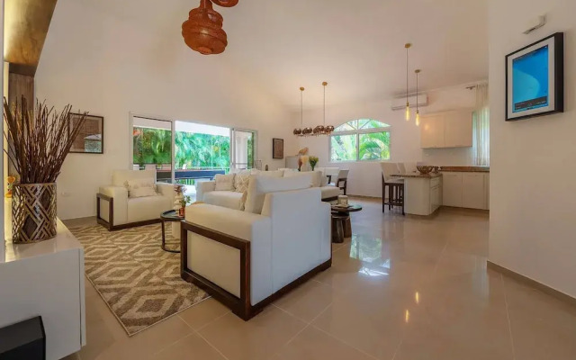 Villa Royale Luxury 4-bedroom Paradise In Sosua