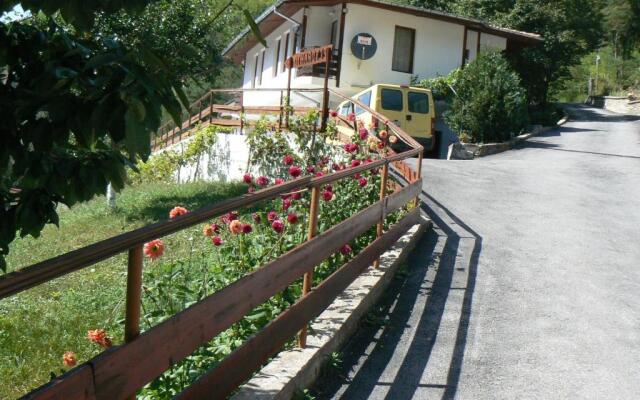 Fisherman's Hut Hotel