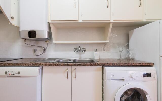 3 Bedroom Apt. with Grand Terrace