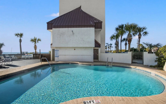 Beach Haven! 2BR 2BA Sleeps 6! Coastal Paradise Awaits!