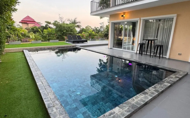 Luxury with Ocean Views&Private Rooftop
