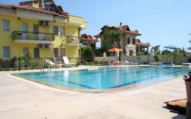Aisha Apart Hotel