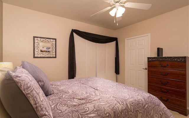 Canuck Condo 2 BR by Casago