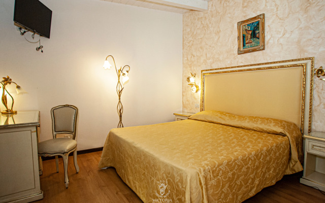 Viktoria Palace Hotel