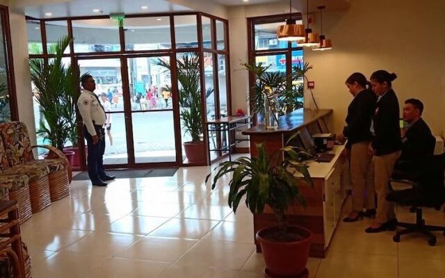 Hotel Sentro Legazpi