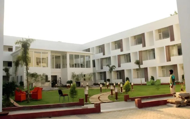 Saaral Resorts