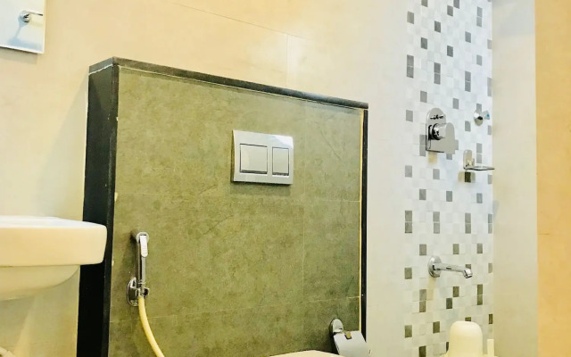 Regalia Inn & Suites