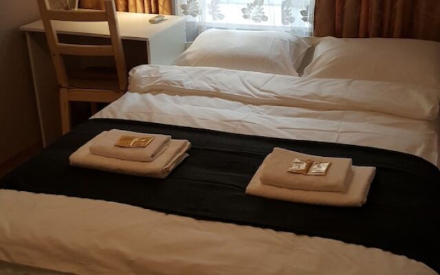 Omar Hayam Living Quarters