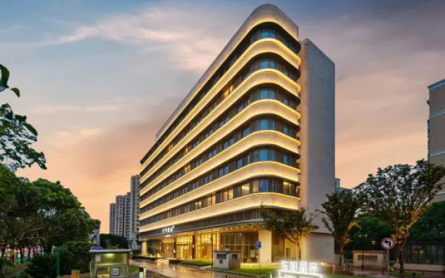 JI Hotel (Shanghai Dongjing Road Subway Station)