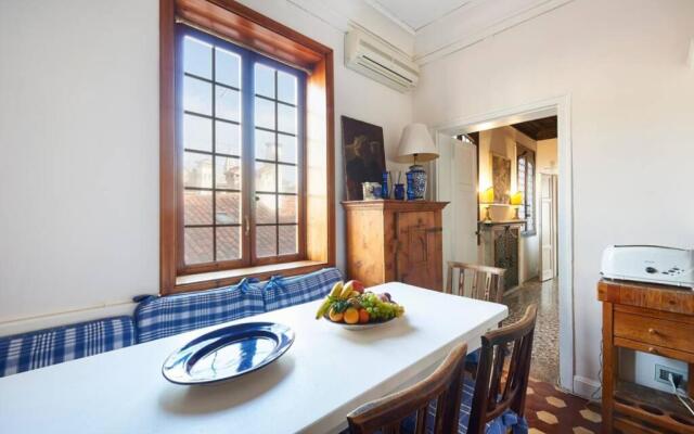 Ca' Fenice, charming apartment in San Marco, sleep 7