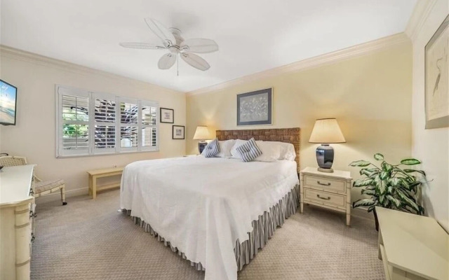 Sea Oats 142 2 Bedroom Home by RedAwning