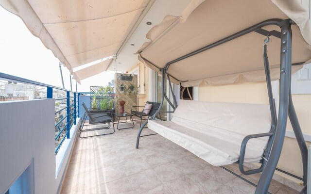 Luxury Loft With a Balcony by Cloudkeys