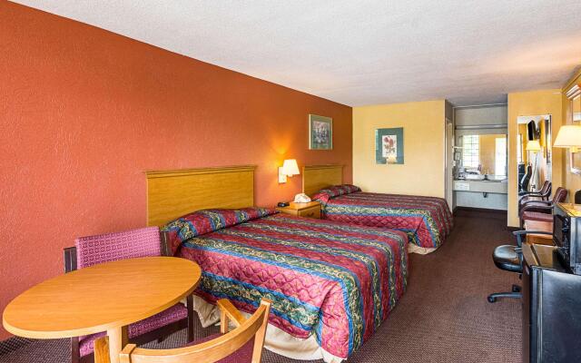 Rodeway Inn & Suites