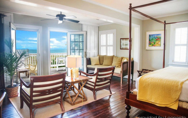 Elizabeth Pointe Lodge