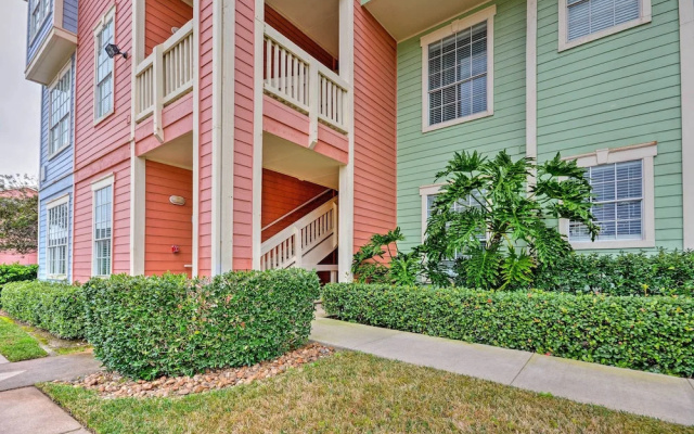 Oceanfront Galveston Condo: Balcony & Pool Access!