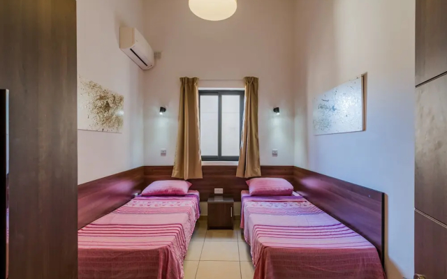 Blue Harbour 1 by Getaways Malta